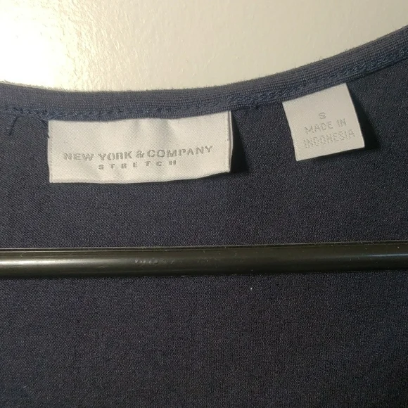 New York & Company Navy Top - Picture 2 of 5